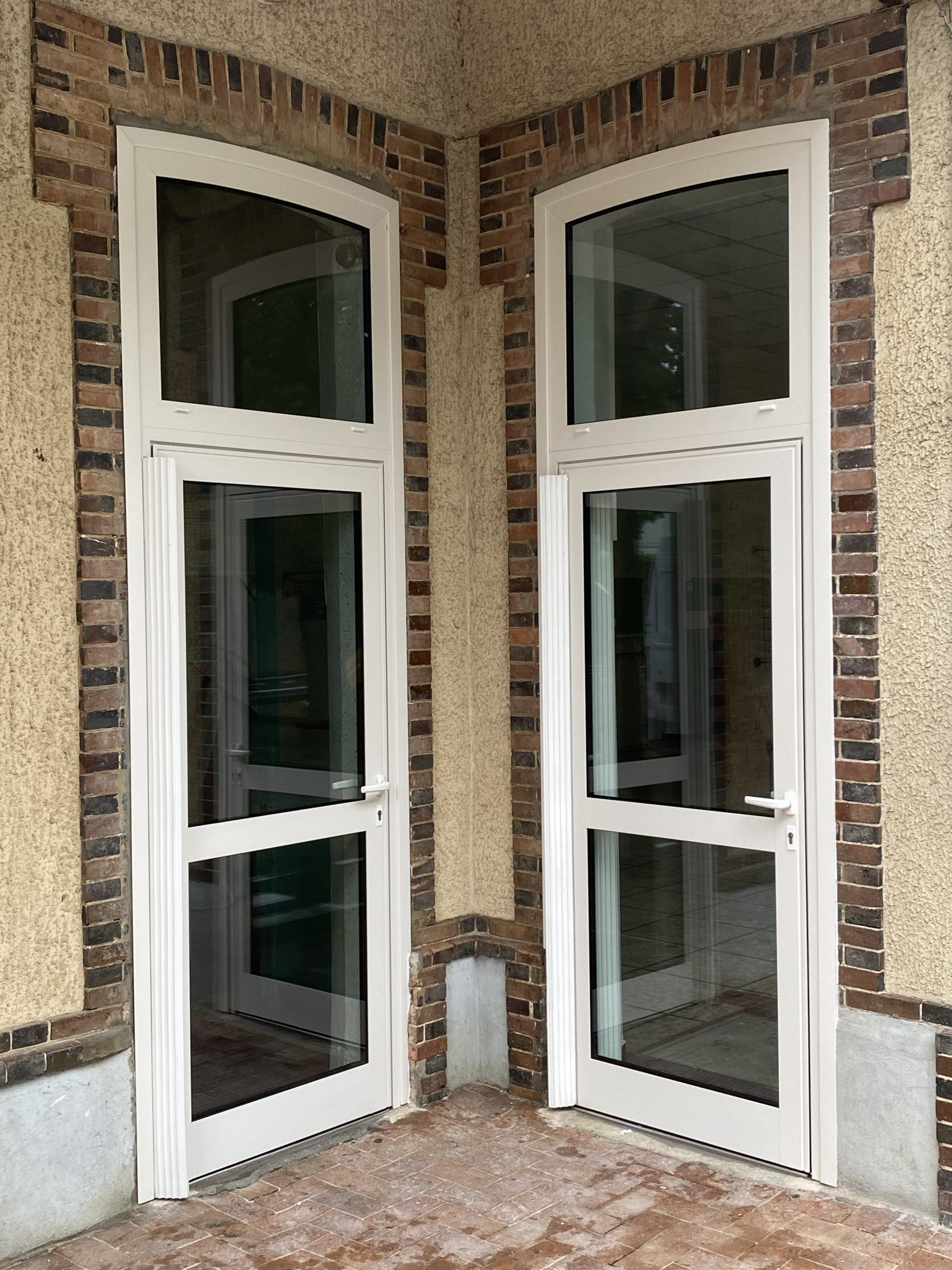 ecole croix st pierre verneuil 04 scaled